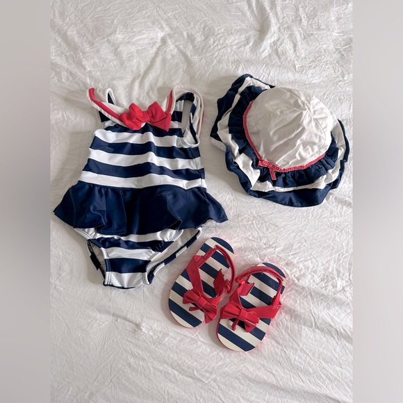 Baby girl swimsuit set - Picture 1 of 9